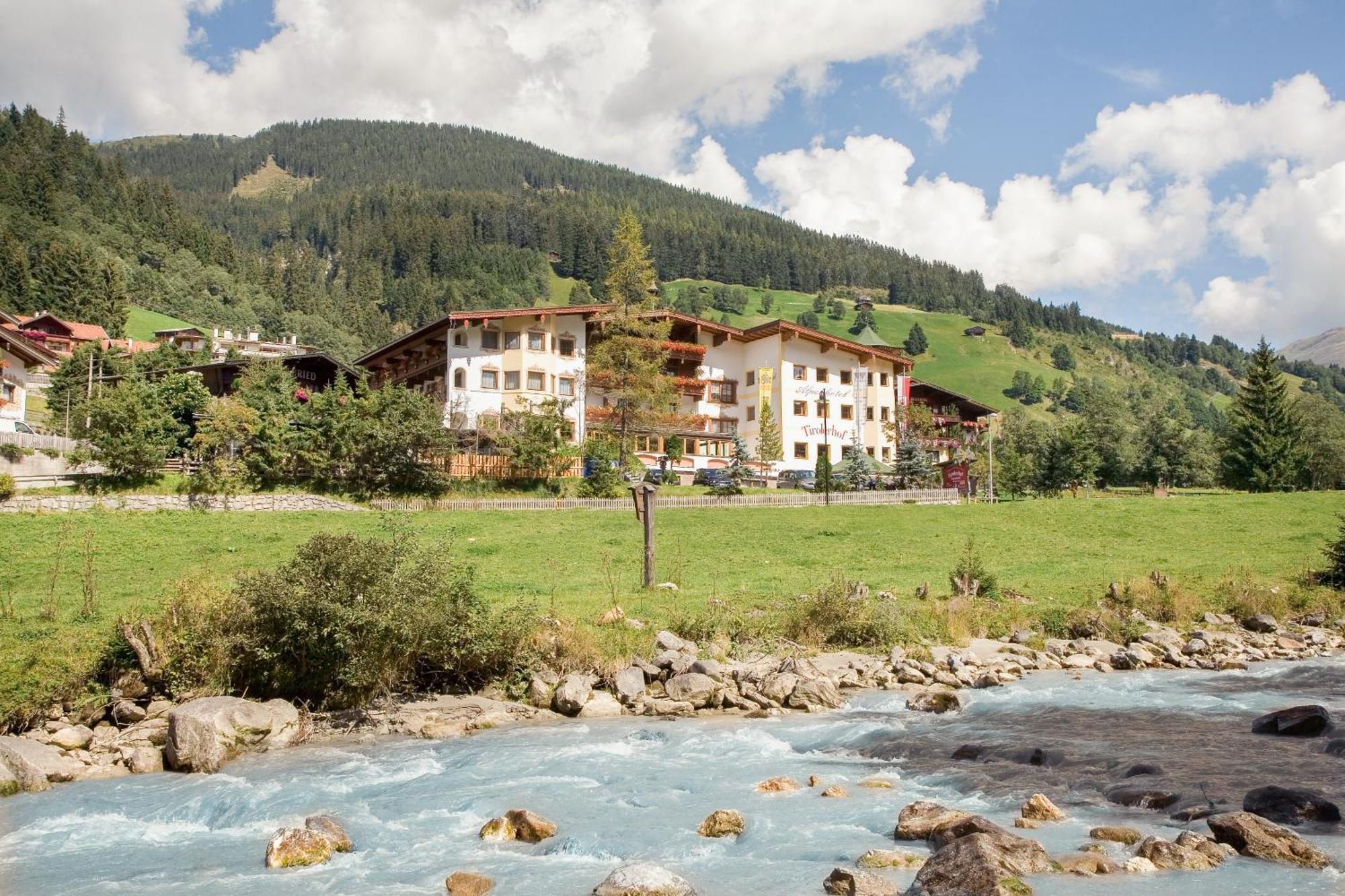 Alpenhotel Tirolerhof Герлос Экстерьер фото